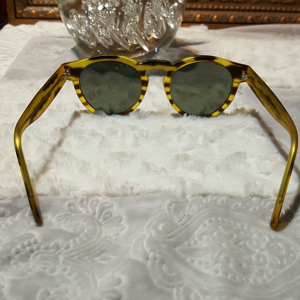 Sunglasses - Picture 2 of 5